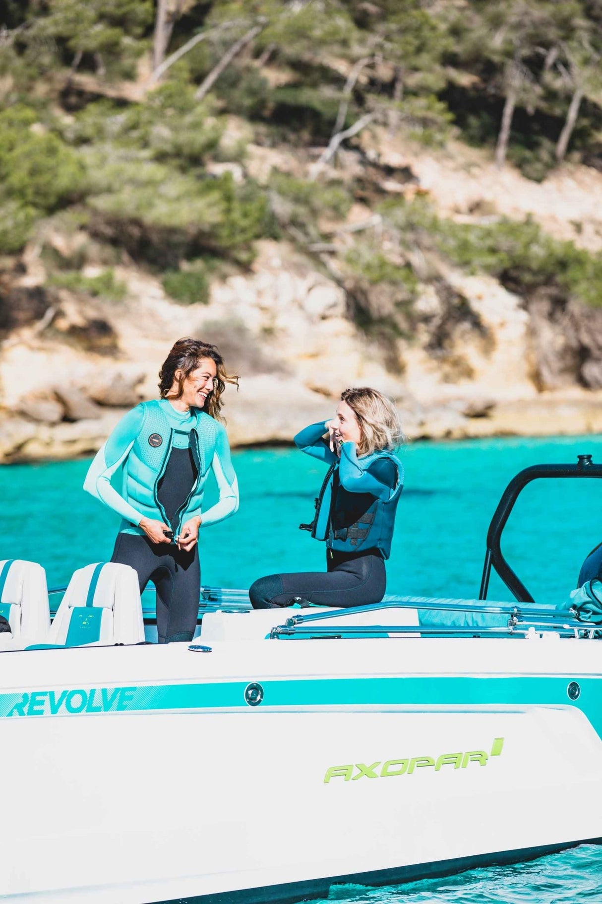 Jobe Sofia 3/2mm Women's Chestzip Wetsuit - The Snowboard Shop