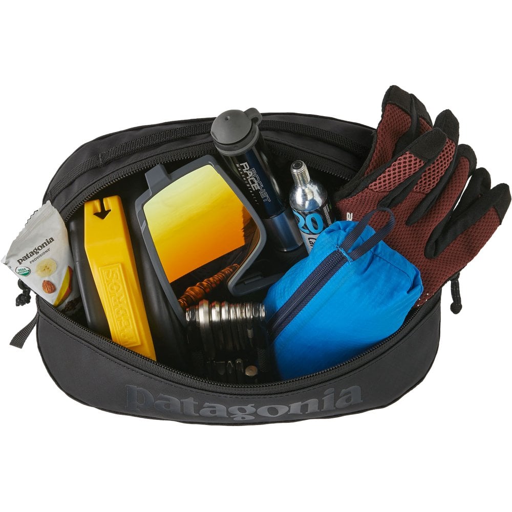 Patagonia Black Hole Cube 3L - The Snowboard Shop