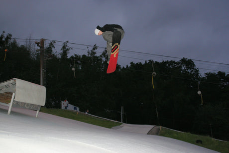Snowboarding in England - The Dryslope Scene - The Snowboard Shop
