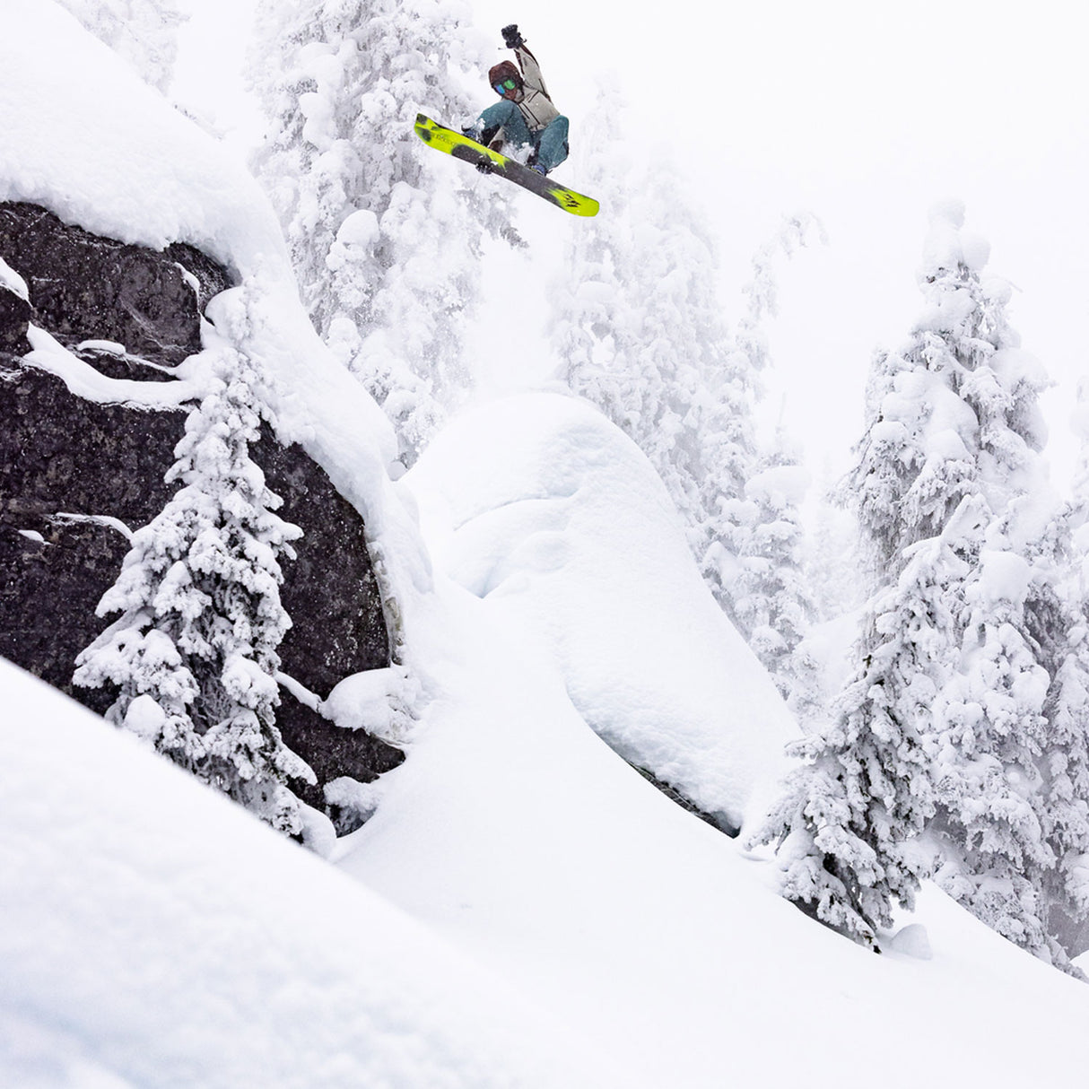 Jones Howler Snowboard 2026