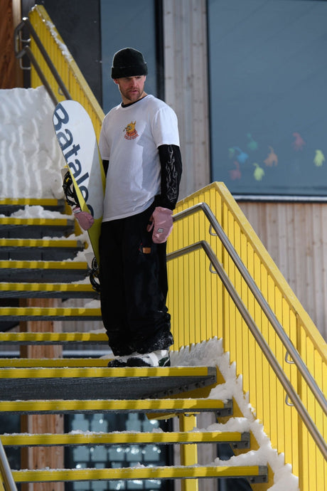 Bataleon Evil Twin Snowboard 2025 - The Snowboard Shop