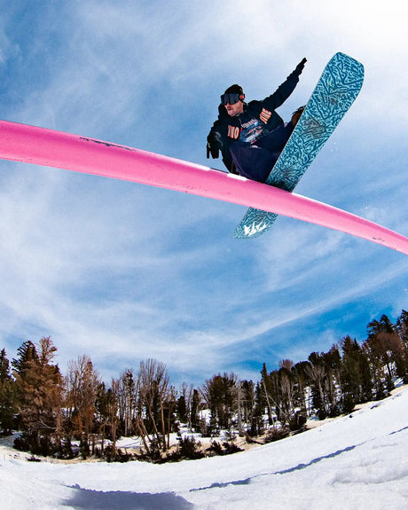 Jones Aviator 2.0 Wide Snowboard 2026 - The Snowboard Shop