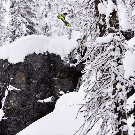 Jones Howler Wide Snowboard 2026 - The Snowboard Shop
