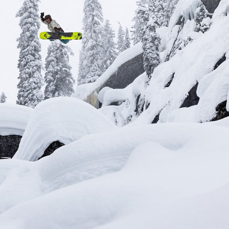 Jones Howler Wide Snowboard 2026 - The Snowboard Shop